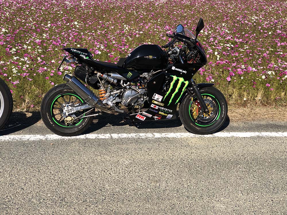 バイクの写真を本気で撮る！カメラマンに聞いた一眼とiPhoneで撮るコツ 海岸編