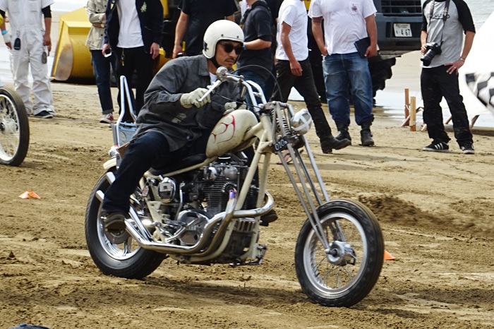 Chirihama Sandflatsは非日常感満点の砂浜で開催されるビンテージレースだったBike Life Labバイク王