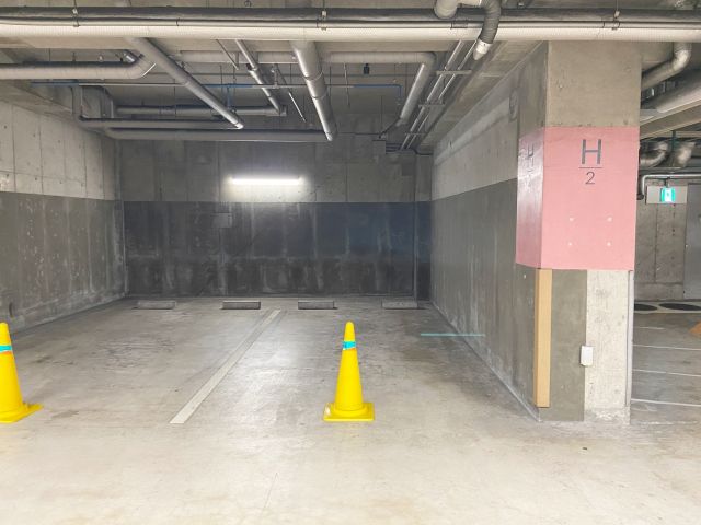 梅田スカイビル・ウェスティン大阪 厳選14駐車場！展望台・映画・夜景に安い最大料金・予約ならここ！駐車場の神様