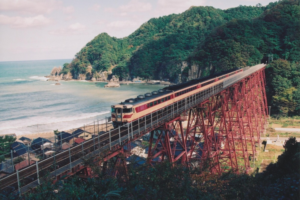追憶・余部鉄橋但馬の情報発信ポータルサイト「但馬情報特急」