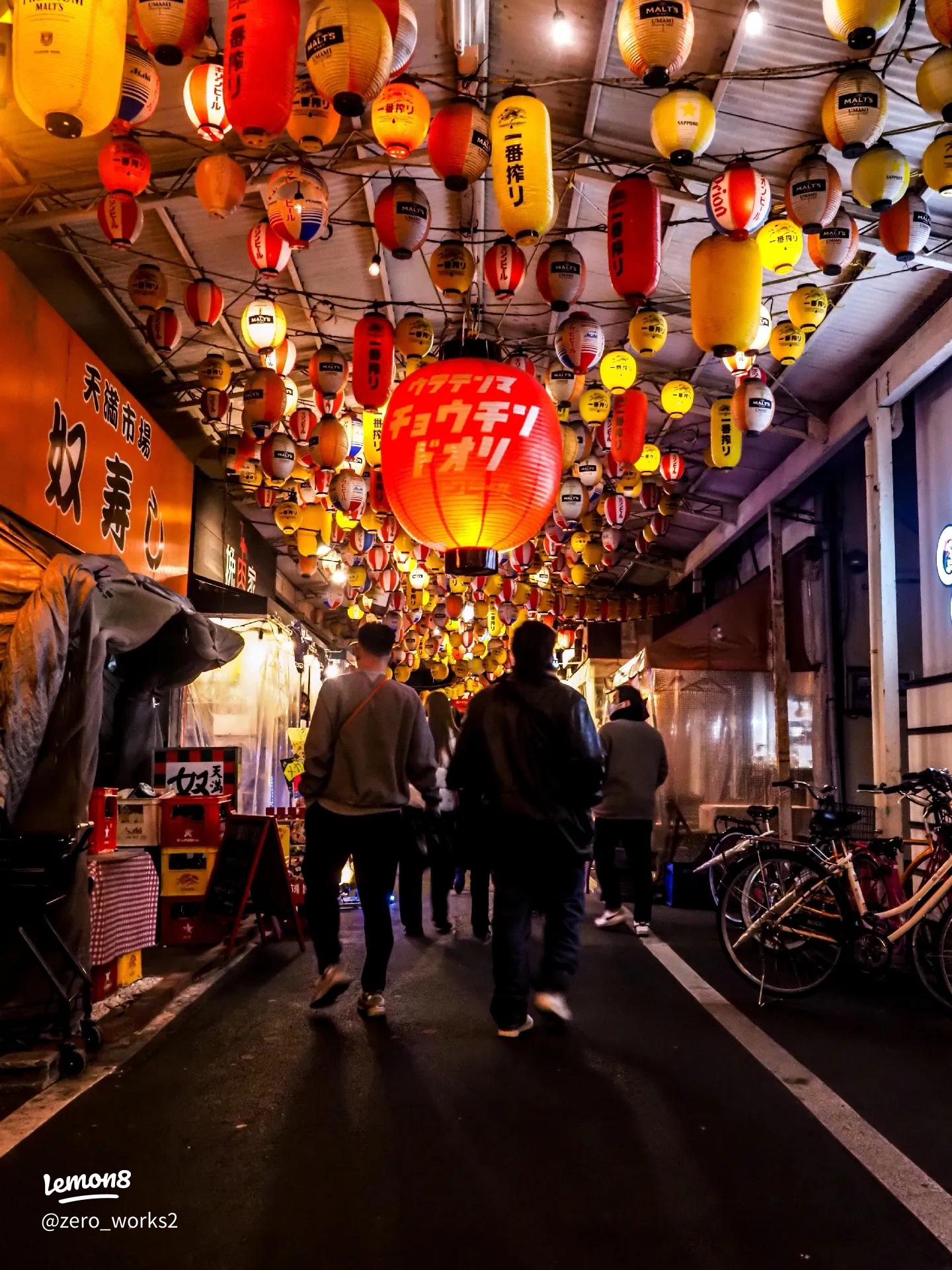 天満市場「裏天満ちょうちん通り」の無数の提灯の下でディープな大阪の夜をGENIC編集部GENICジェニック