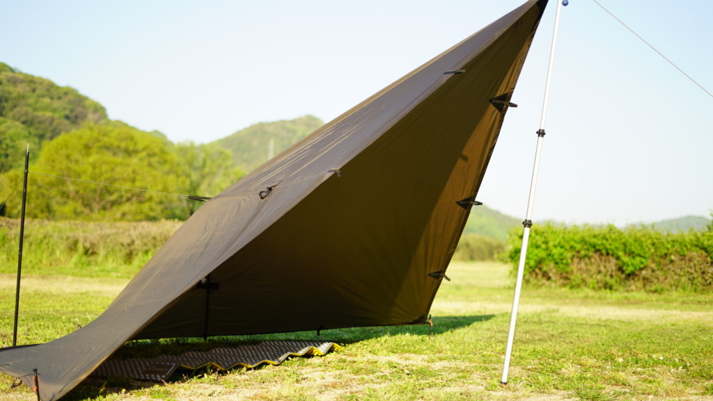 画像つき 雨でもヘキサタープでタープ泊！雨対応の張り方アレンジと雨対策9選 – WAQ公式オンラインストア