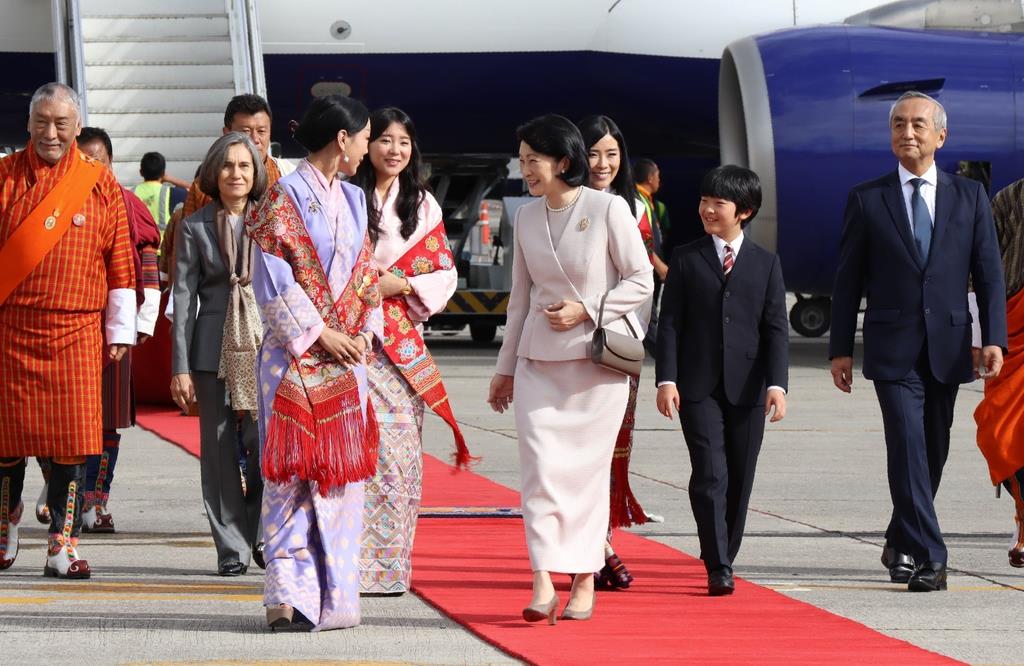 写真特集 ブータン国王夫妻、来日から帰国まで -