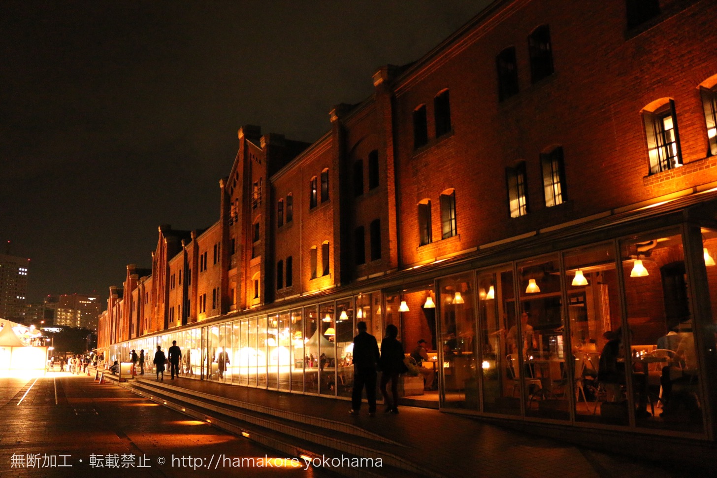 全貌を現した赤レンガ駅舎とJPタワー 東京駅再開発2012年春 -