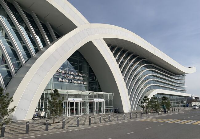 サマルカンド国際空港 航空会社 エアラインFlyTeam フライチーム