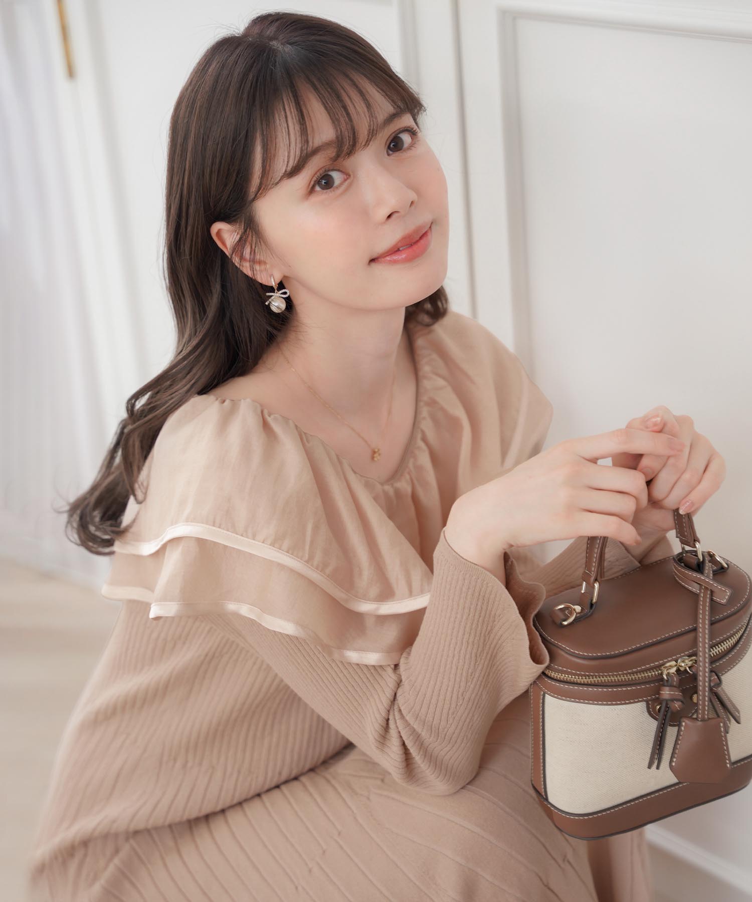 夏の遊園地デートコーデおすすめ28選紫外線対策から寒暖差対策までOggi.jp