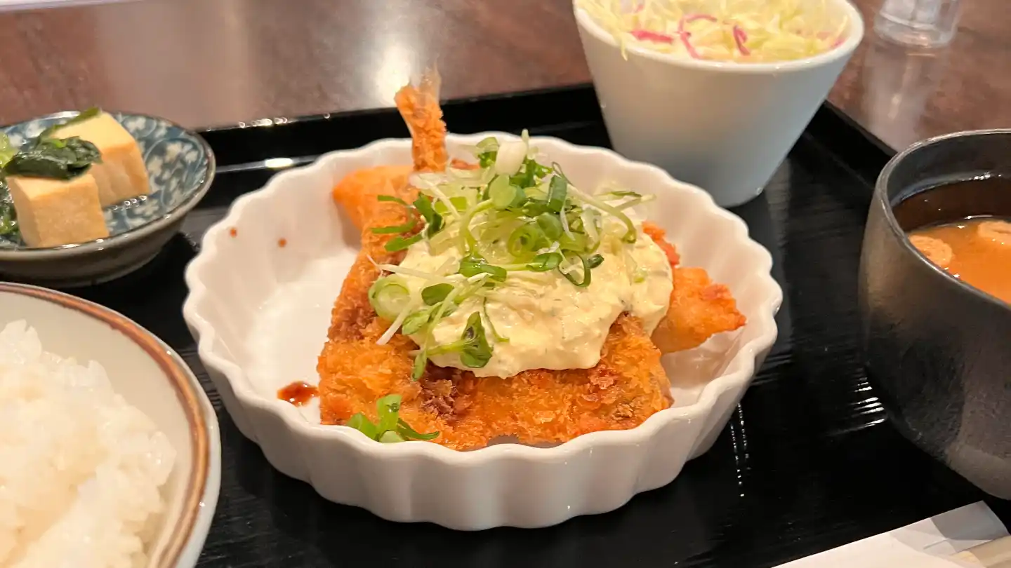 広島駅のひとりで入りやすいカフェ 16店 -