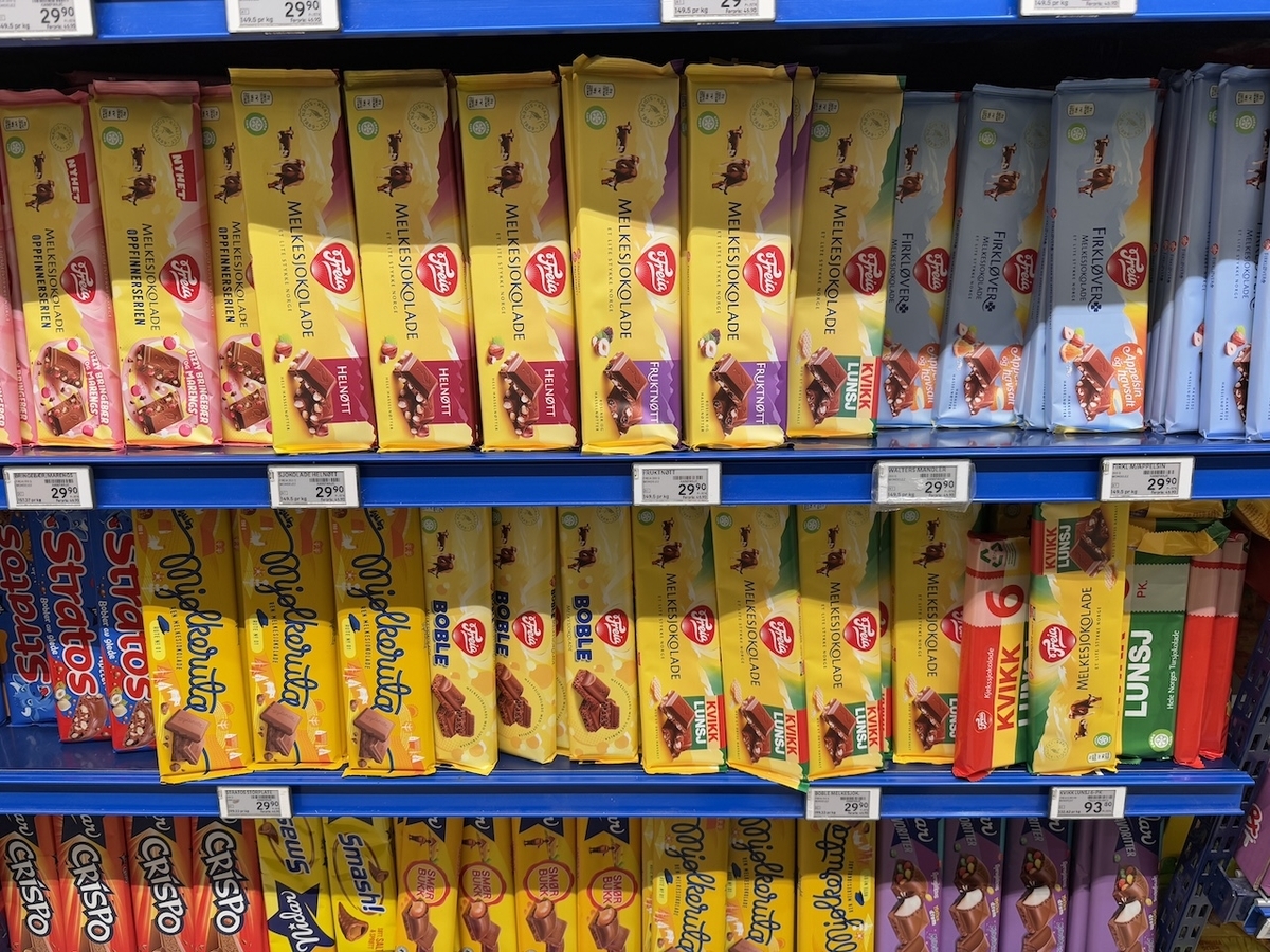 １gのイーストでパン作り＊ノルウェーの「キャビア」を使って