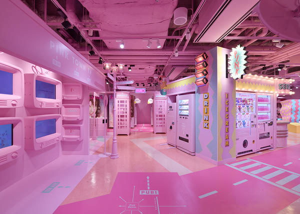 フリューが運営する「“せかいいち、かわいい”プリのお店」がコンセプトのプリ機専門店『moreru mignon』舞浜イクスピアリ店、”PINKGENIC”な店舗を初公開！フリュー株式会社のプレスリリース