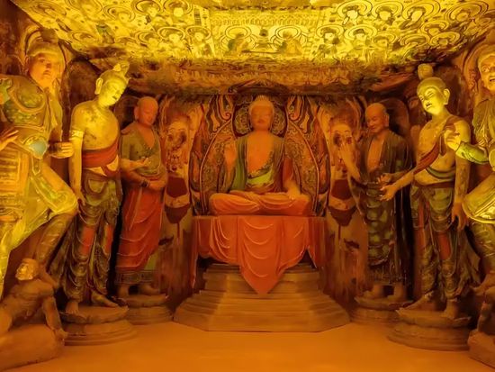 中国敦煌莫高窟観光ガイド敦煌現地旅行社