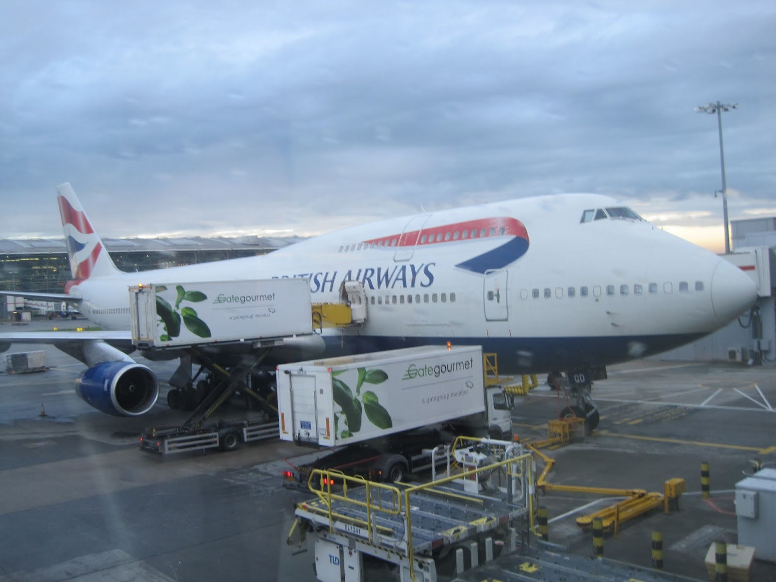 ガトウィック空港を丸ごと解説！ロンドン市内へのアクセスやターミナル情報まとめNEWT ニュート