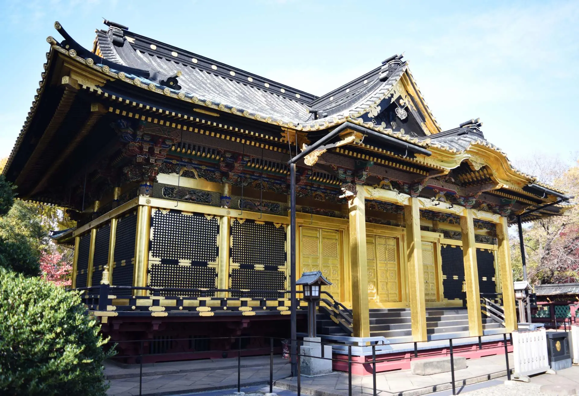 駅から散歩・上野駅 「上野東照宮 牡丹園」