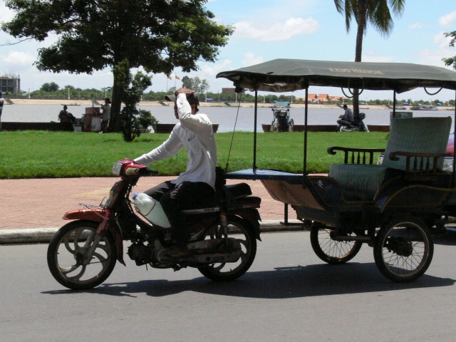 トライシクルとトゥクトゥクの違い✿Sea Lion