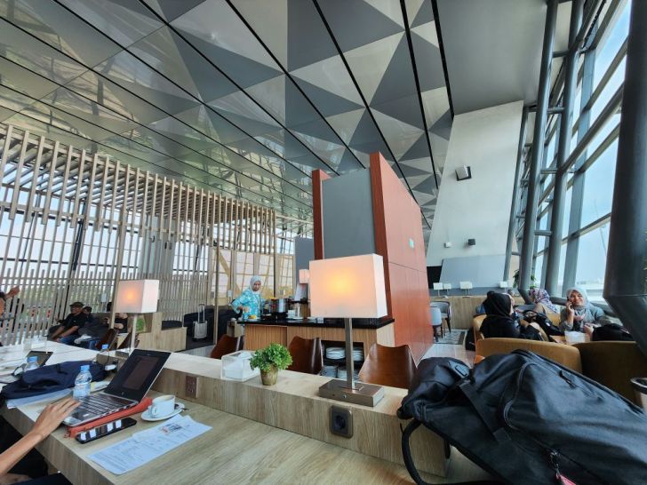 ジャカルタ スカルノ ハッタ エアポート プラザ