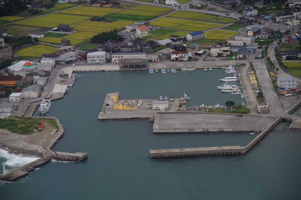 雨天アジング富山県 中川河口〜滑川漁港 アジング メバル陸っぱり 釣り・魚釣り釣果情報サイト
