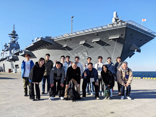 横須賀基地で潜水艦 掃海母艦を見学してきた！ 海上自衛隊