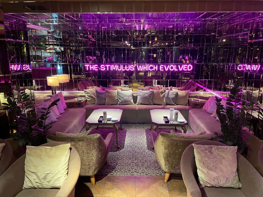 1人飲みにもオススメのBAR」 BAR Number