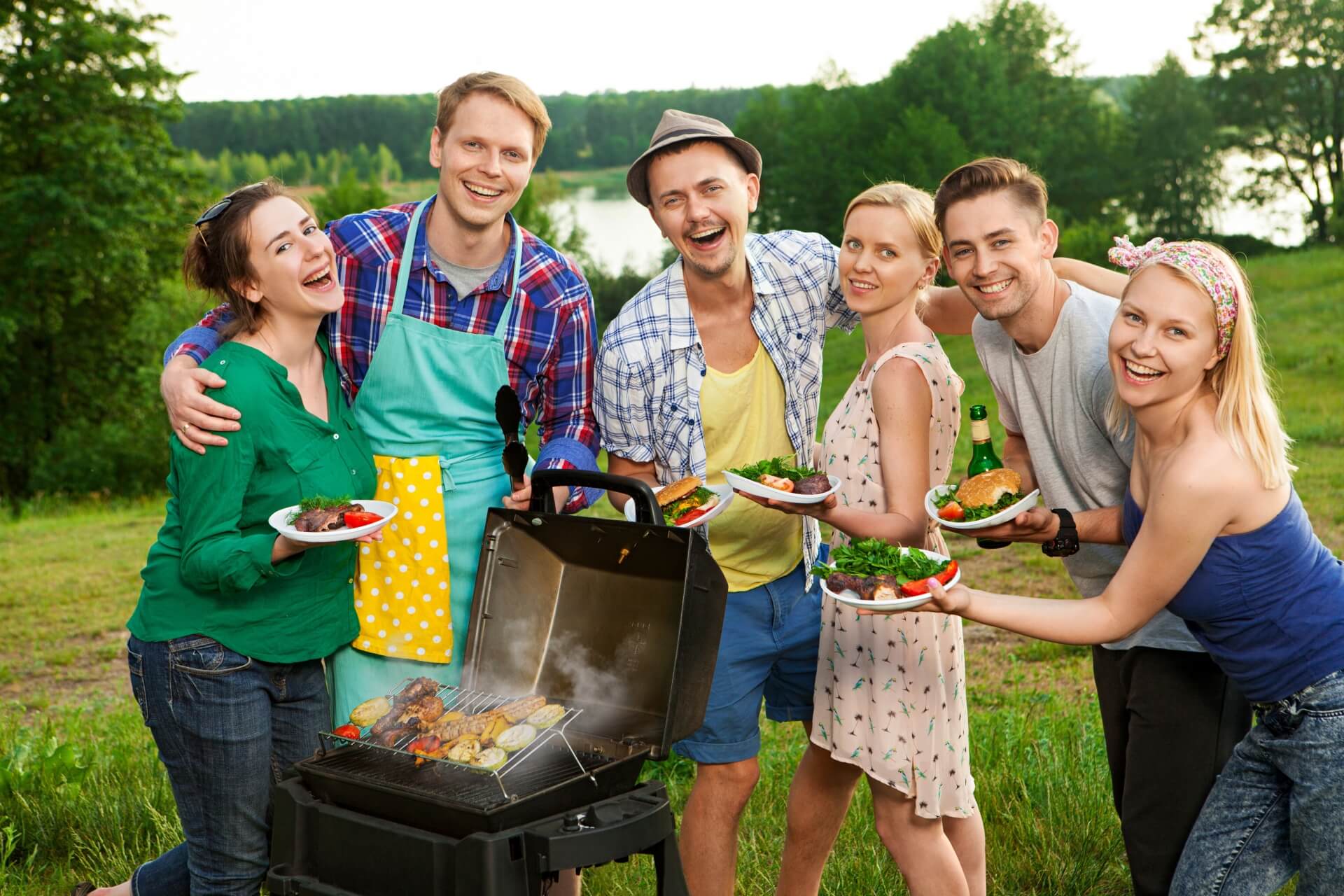 川バーベキューの服装選び！ 濡れても安心な大人コーデ特集 –CBK magazine