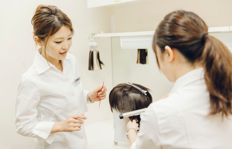 実際どう？ スヴェンソン阪急梅田サロンの良い口コミ、悪評を徹底調査した結果！2025年最新 医療用ウィッグおすすめ６選