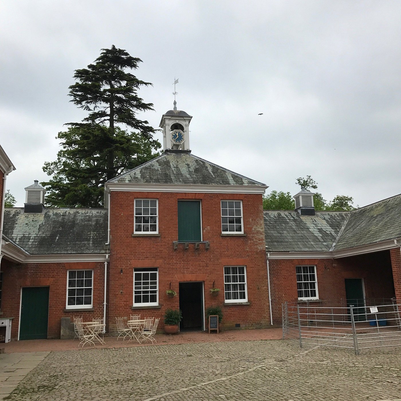 21,100点を超えるサリー州のストックフォト、写真、そしてロイヤリティフリーの画像 - iStock