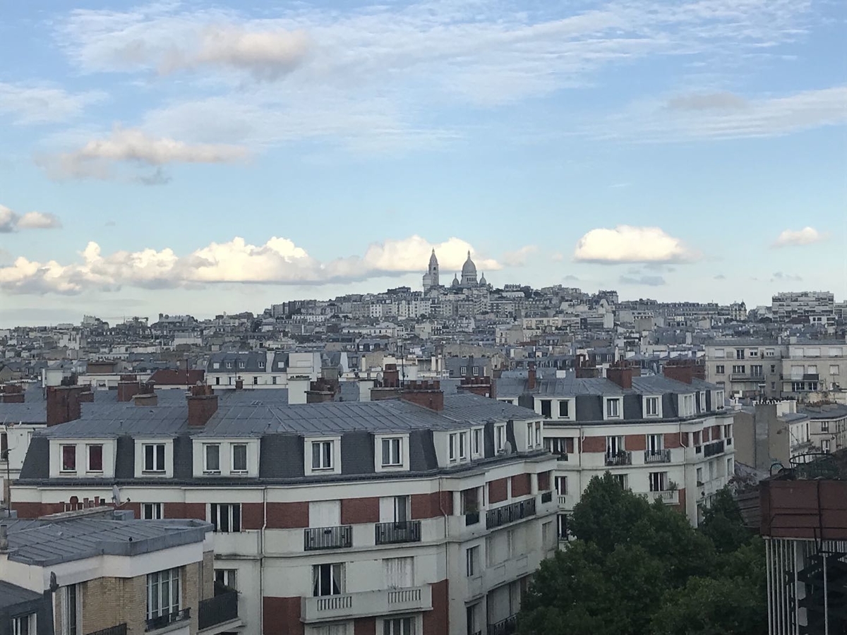 同人誌 『フランスふらふら一人旅-パリ・アパルトマン生活編-』 サンプルにしうら染