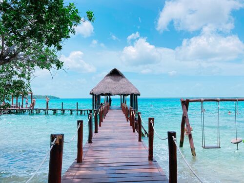 青い海と雄大な大自然に癒される！ 知る人ぞ知る、世界の穴場ビーチ40選ELLE DECORエル・デコ