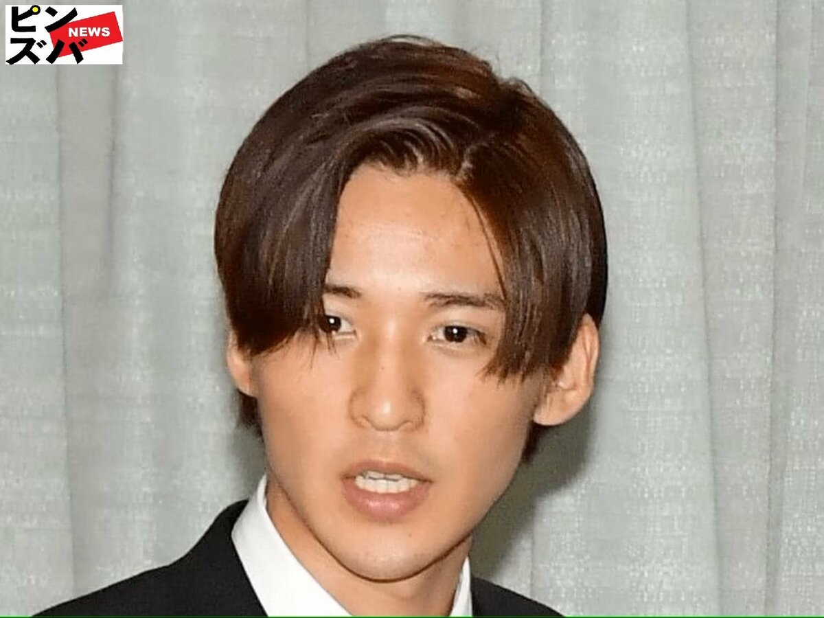 目黒蓮が本領発揮 ザリガニ釣り