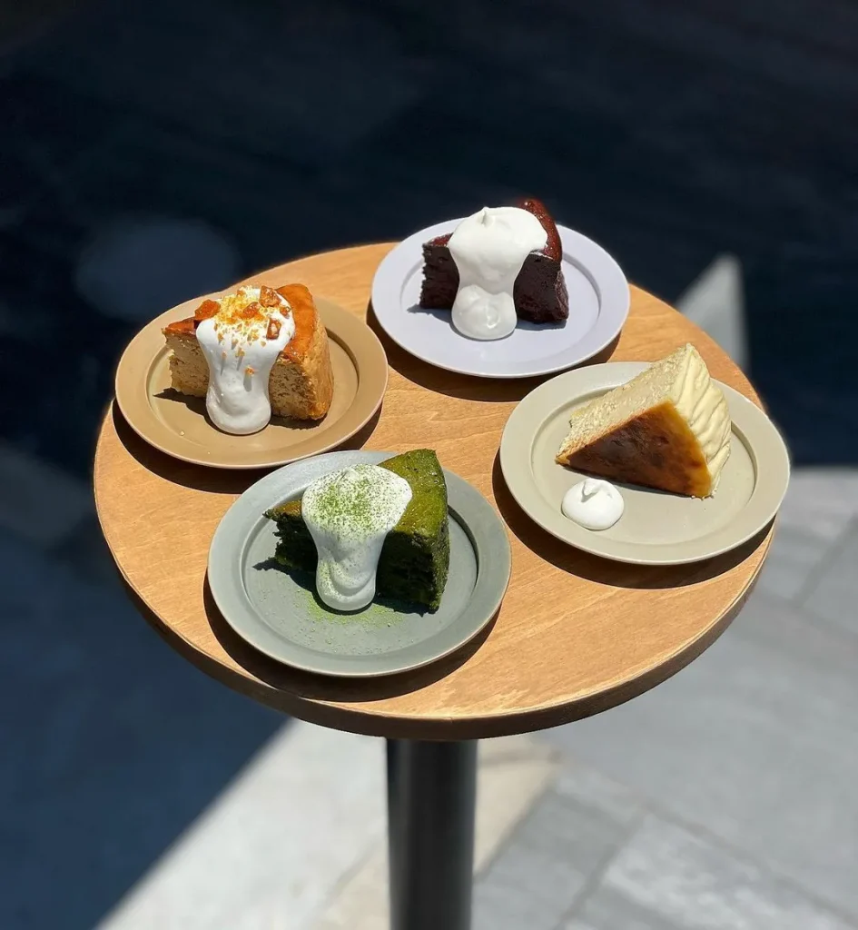 梅田で人気の青いドリンクを楽しめるお店。心惹かれる青いスイーツPathee パシー