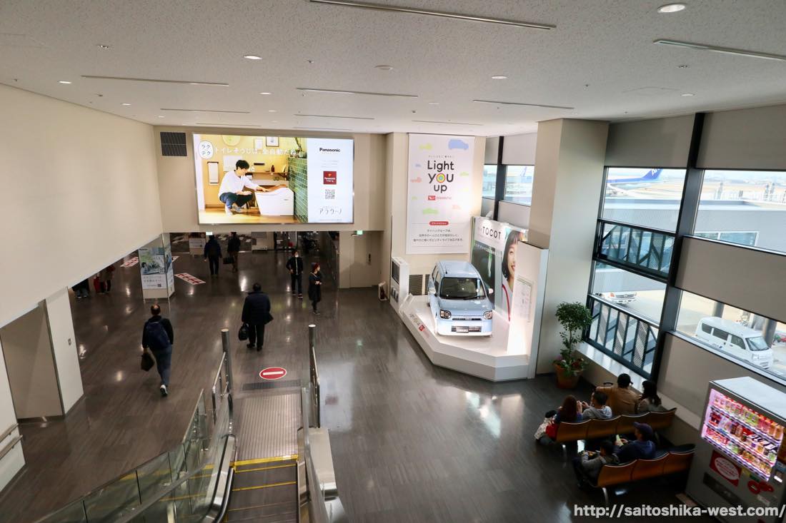 大阪国際空港 伊丹空港 を徹底解説！おみやげやグルメ、景色など。早めに着いても楽しめる！るるぶ&more