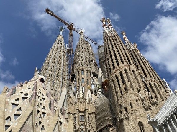 サグラダ・ファミリアの歴史 - バルセロナの象徴的傑作