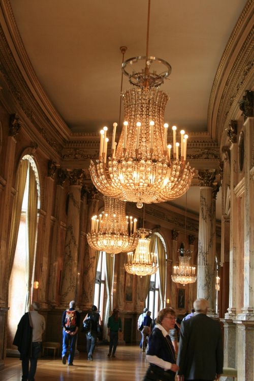 ウィーン市庁舎海外旅行・国内旅行のツアーやホテル予約はNEWT ニュート