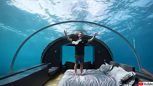 モルディブ 最上の海中ヴィラは まるで水族館のような幻想のホテル地球の鼓動に呼応する 自然一体型ホテル