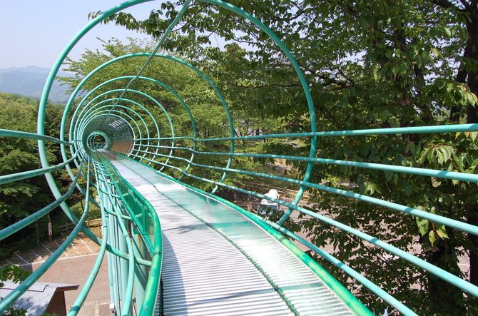 世界最長 ロンドンにある178mの巨大滑り台が怖すぎた！ RIDE