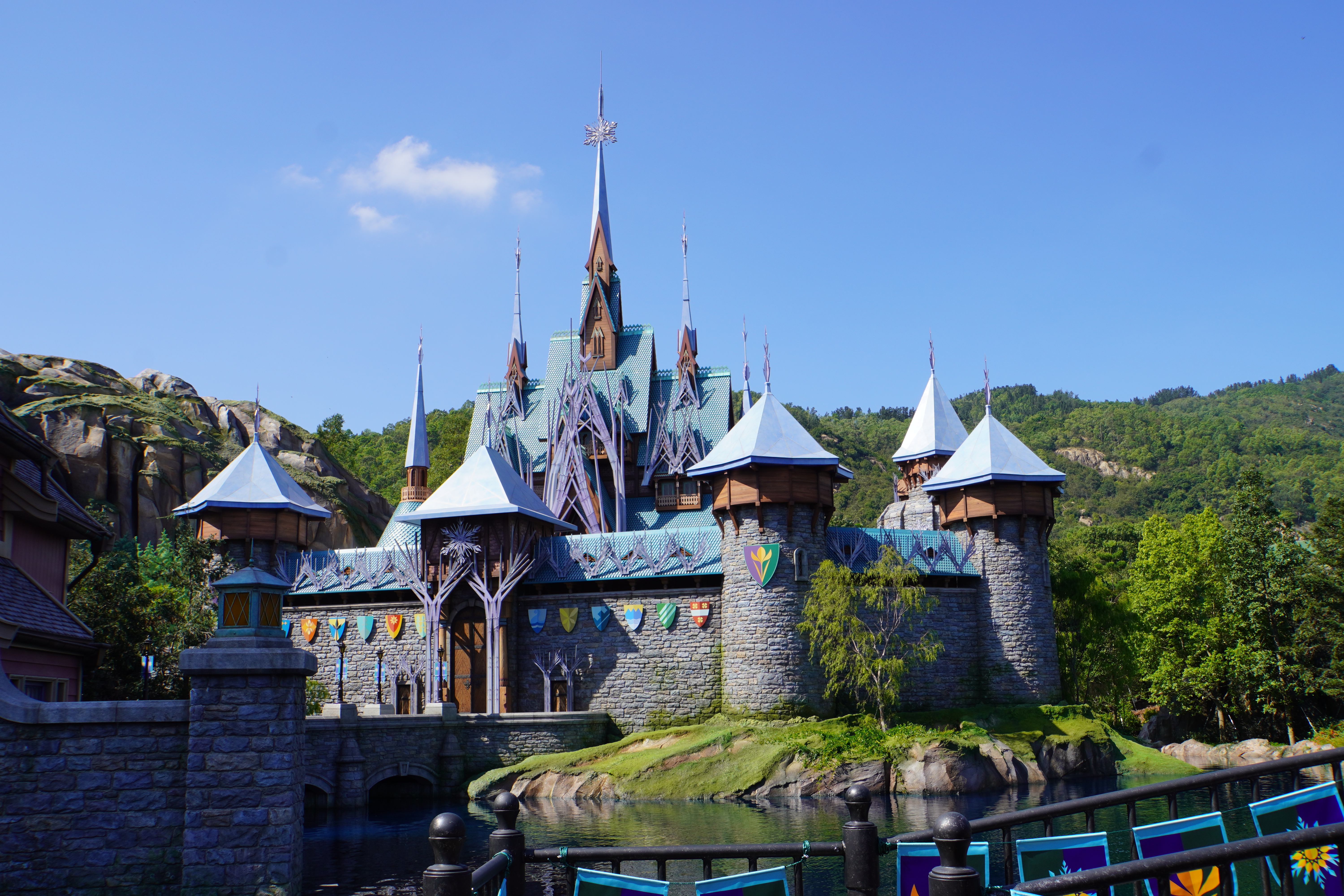 公式 ファンタジースプリングス フローズンキングダム建設過程の映像を公開！東京ディズニーシー Tokyo DisneySea