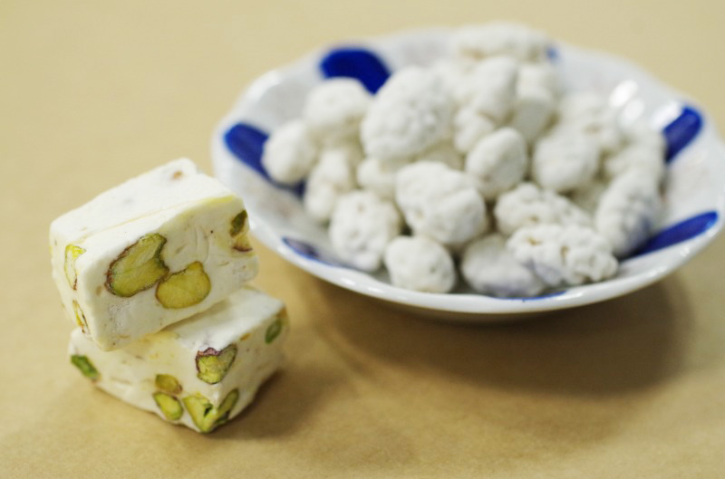 イランのお菓子 セジュグ粉砂糖 いちごのブログ