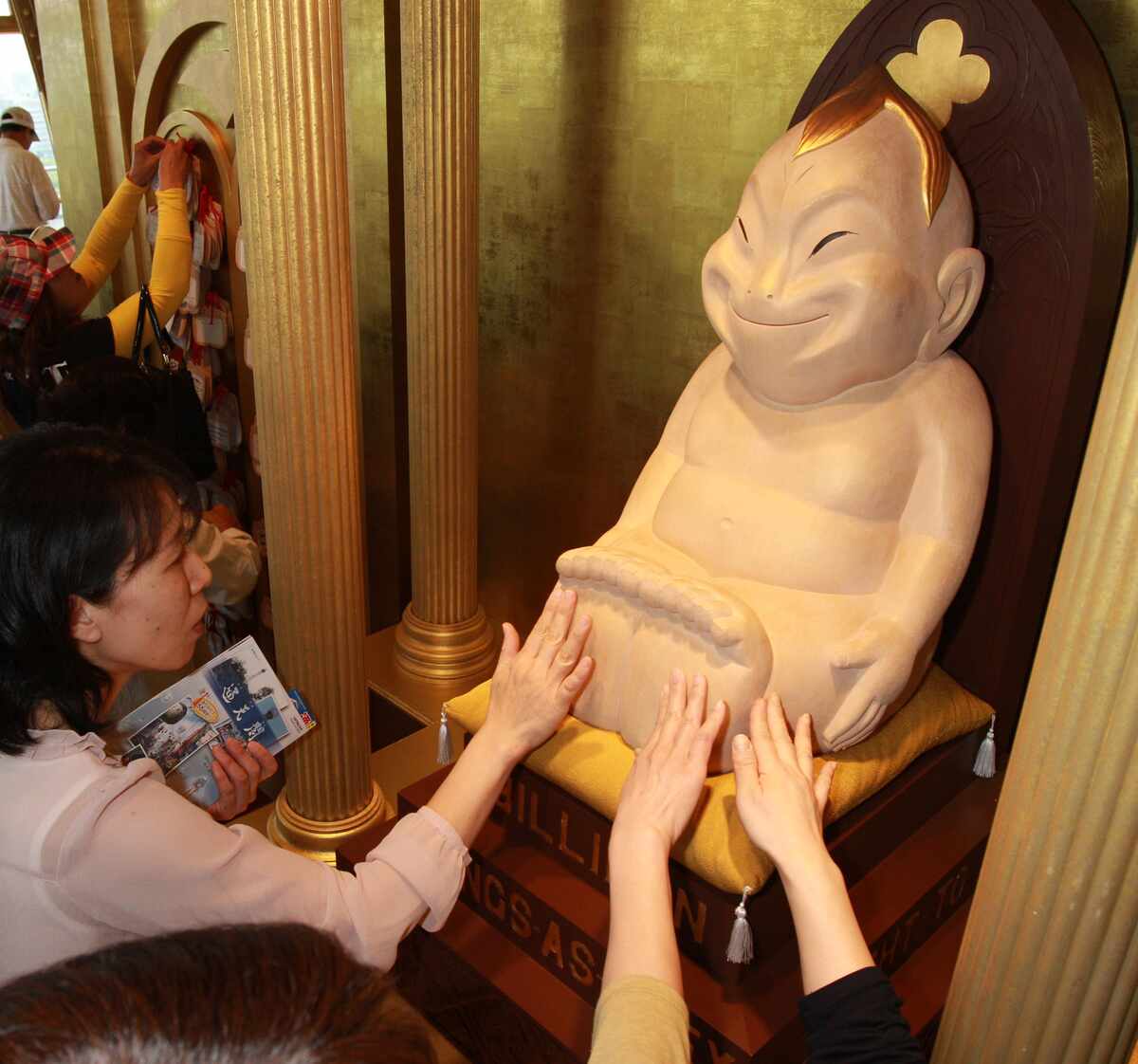 通天閣、100周年に向けてリニューアル－展望台に金のビリケン神殿 - あべの経済新聞