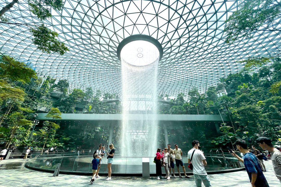 レイン・ボルテックスJewelクチコミ・アクセス・営業時間シンガポール フォートラベル