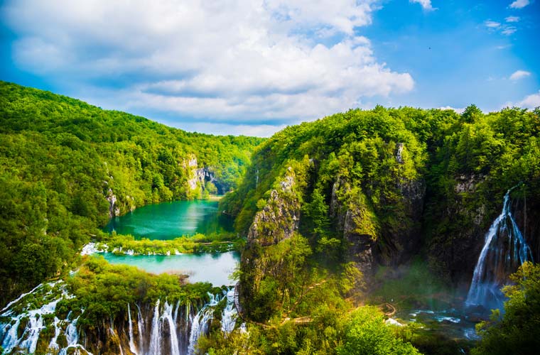 2025年度版 Trip.Best 年間ランキングから理想の海外女子旅スポット厳選！絶景＆美食ホテルでワンランク上の旅計画しない？ -