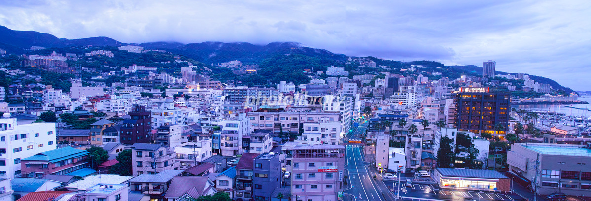 梅ケ島温泉街の紅葉 静岡市公式ホームページ