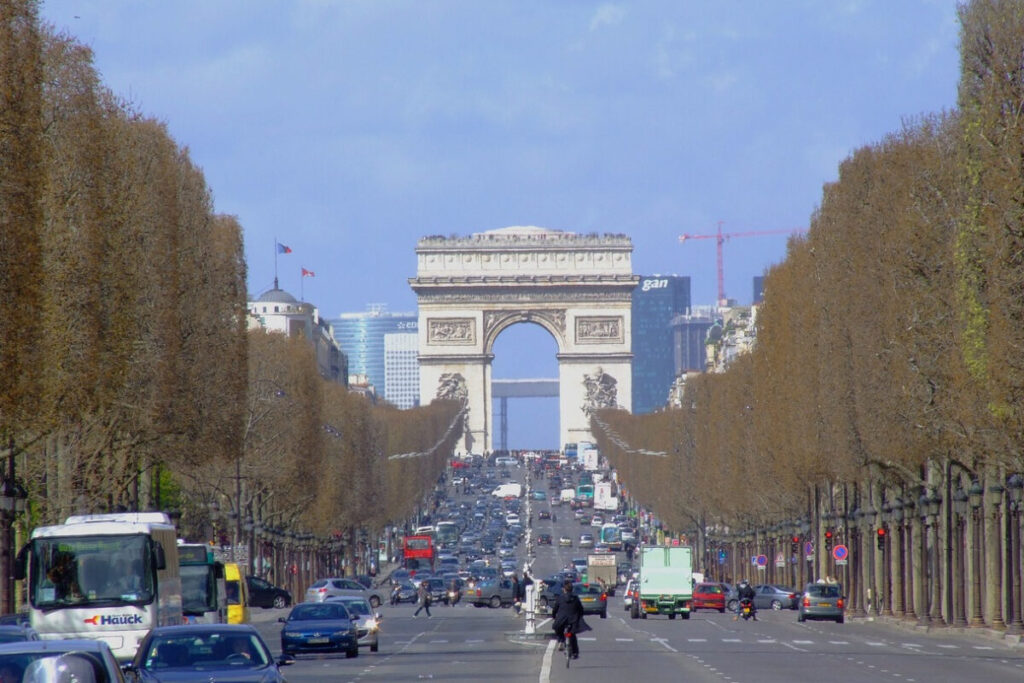 凱旋門 エトワール凱旋門地球の歩き方