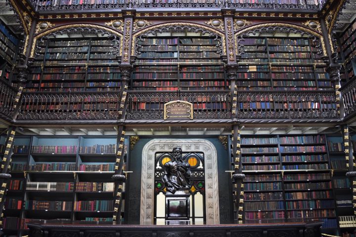 チェコ・プラハ 世界一美しいと噂のストラホフ修道院の図書館に行ってみた！こんぶのブログ