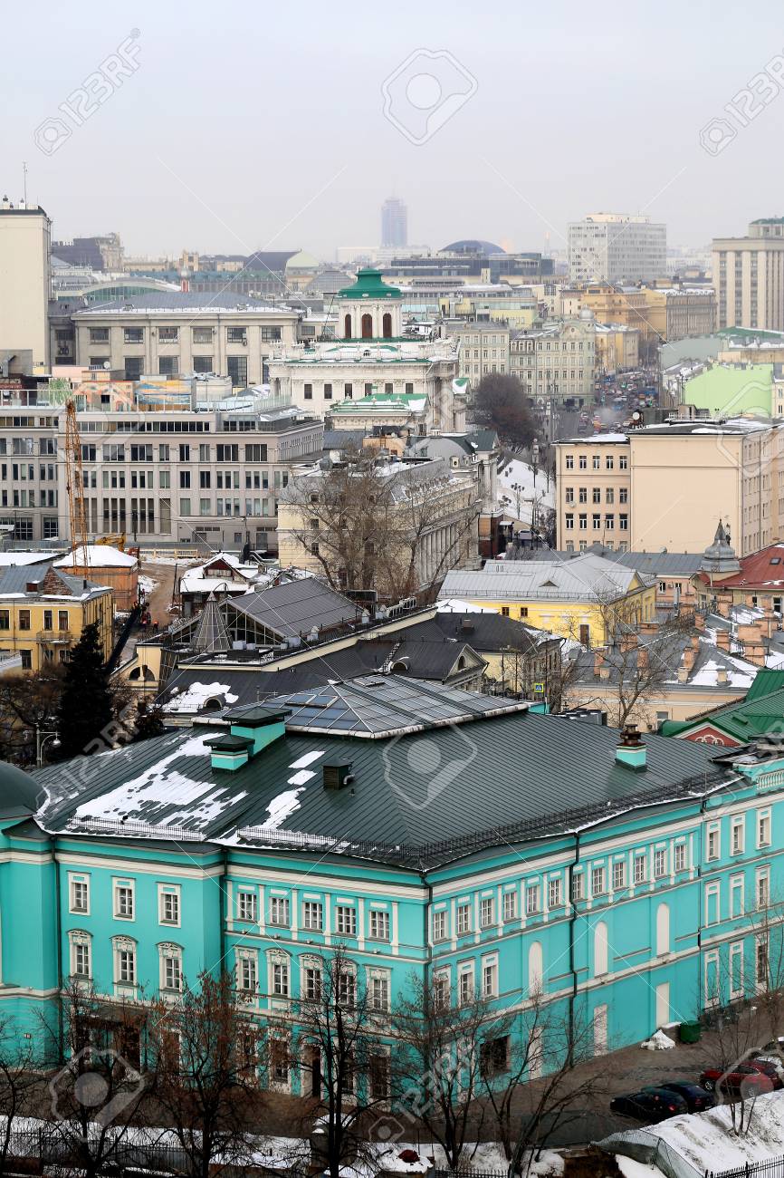モスクワロシア夕方の街の景色教会街の明かり街並み 写真 無料ダウンロードのための画像