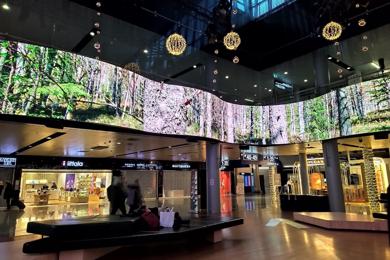 ヘルシンキ ヴァンター国際空港〜ヘルシンキ中央駅の鉄道でのアクセス方法