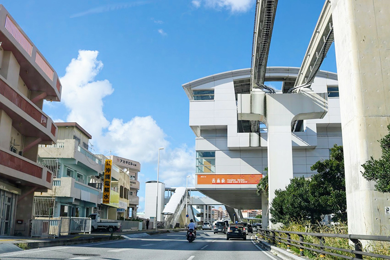 那覇主要スポットへアクセスする「ゆいレール」沖縄都市モノレール旅の基本情報たびらい