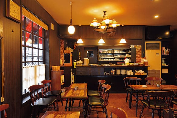 京都を代表する純喫茶のひとつ「喫茶チロル」でモーニングを堪能