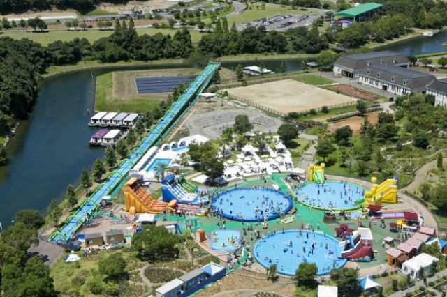 2025版 ハウステンボス夏の完全ガイド！プール・イルミネーション・花火まで盛り沢山