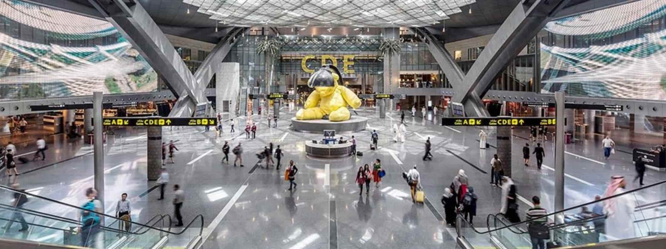 空港でメイズ・ランナー絶対迷う巨大空港株式会社スウィングマン すいんぐまん