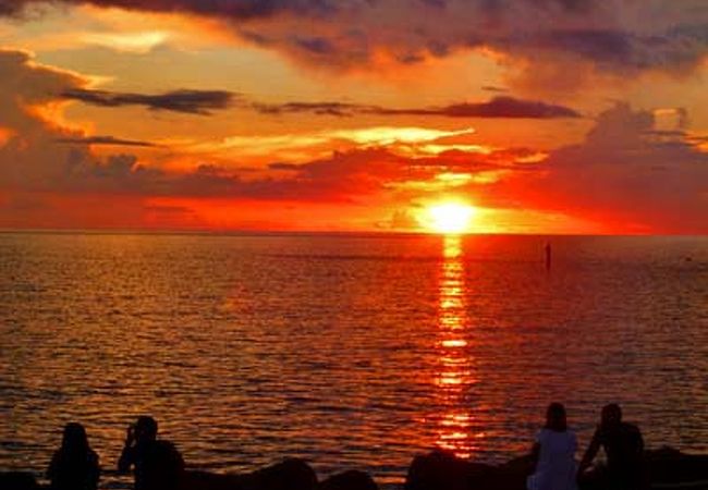 北谷公園サンセットビーチの全てがわかる！みんなが知らない超穴場ポイントも沖縄トラベル