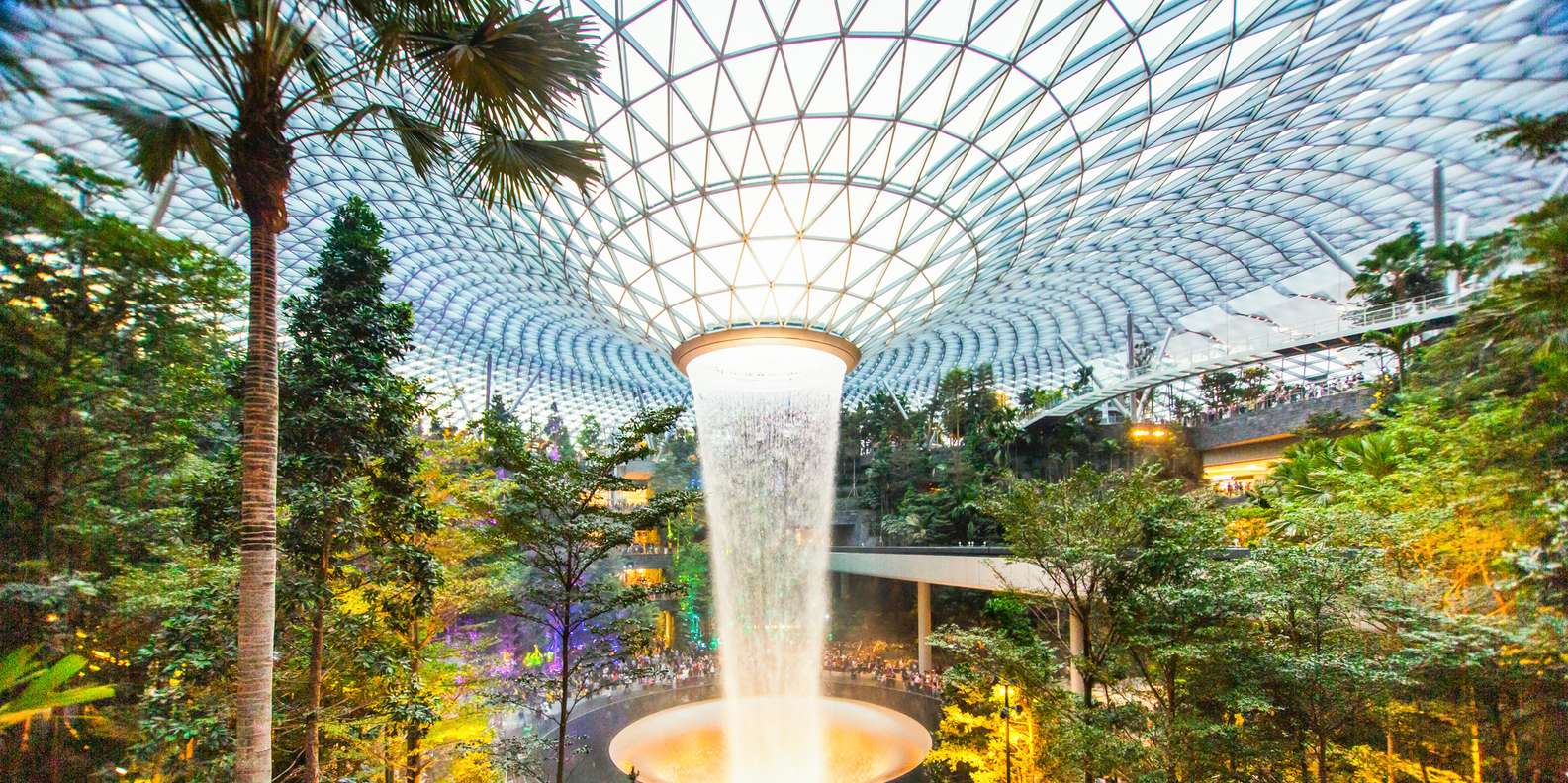 チャンギ空港直結 ジュエル をどこより詳しく紹介