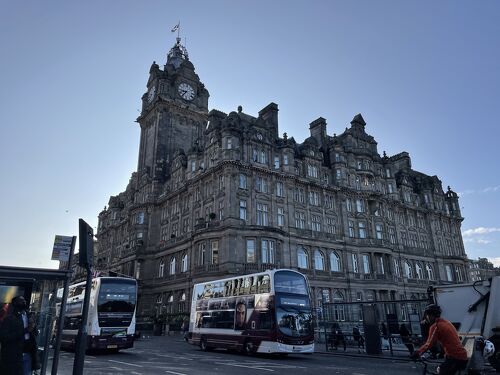 エディンバラ空港：プラザプレミアムラウンジアクセスチケット